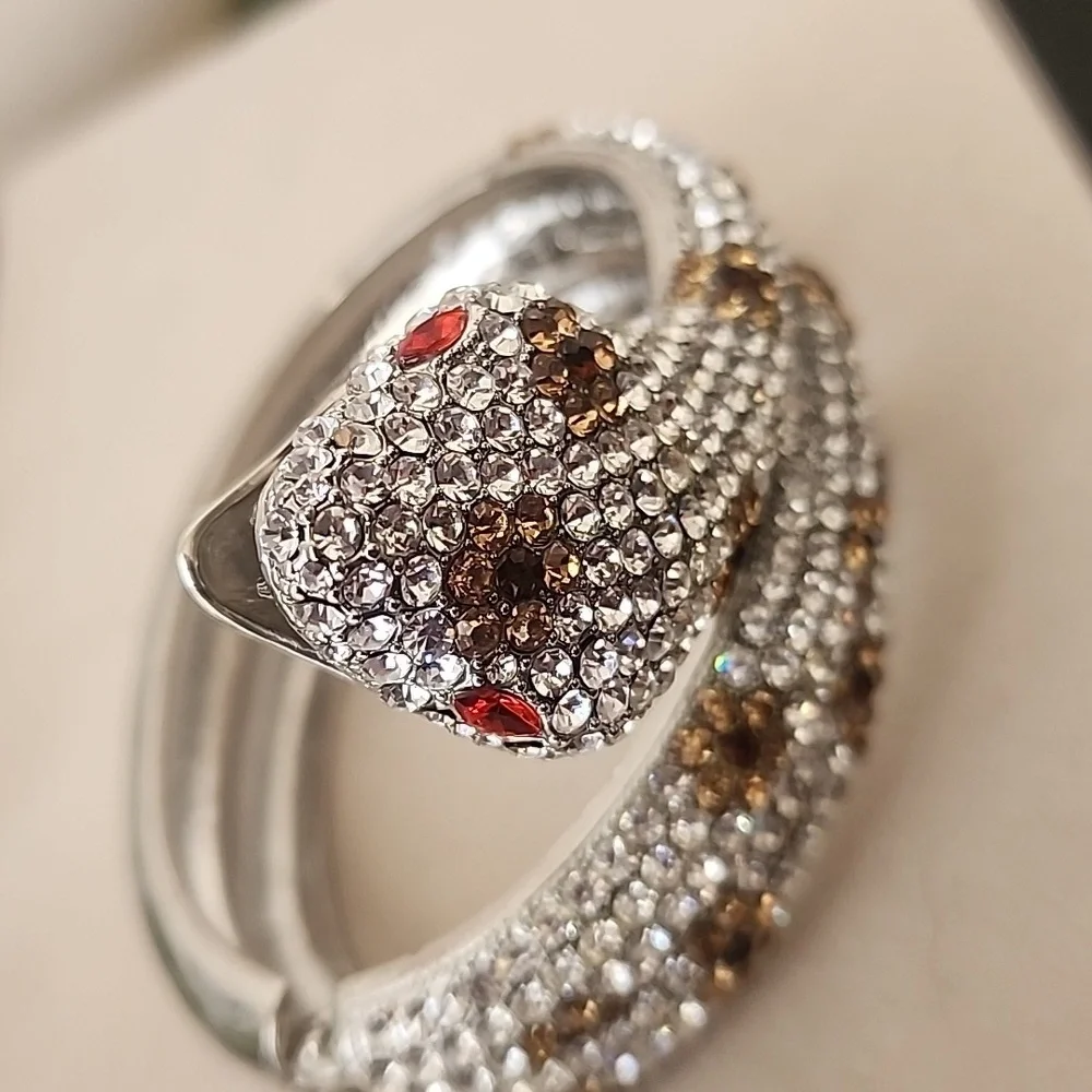 Vintage Silver Crystal Cobra Snake Hinge / Clamper Bracelet